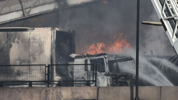 <p>Explosión en Renca: fallecidos aumentan a 12 y 5 personas siguen en riesgo vital</p>Explosión en Renca: fallecidos aumentan a 12 y 5 personas siguen en riesgo vital
