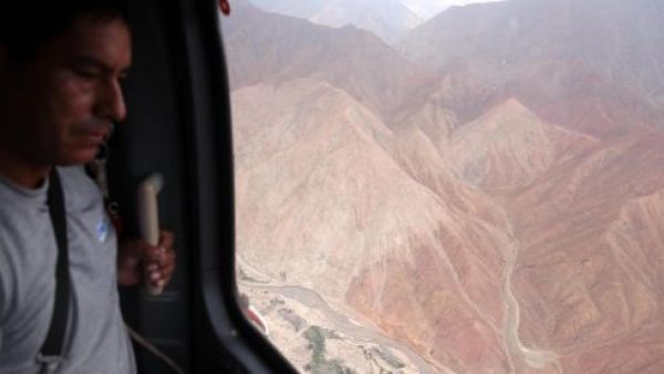 Dejó 15 fallecidos: Perrito fue el único sobreviviente de accidente de helicóptero en Perú
