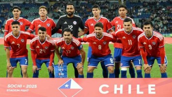 <p>La Roja oficializó amistoso de lujo contra Portugal de Cristiano Ronaldo</p>La Roja oficializó amistoso de lujo contra Portugal de Cristiano Ronaldo
