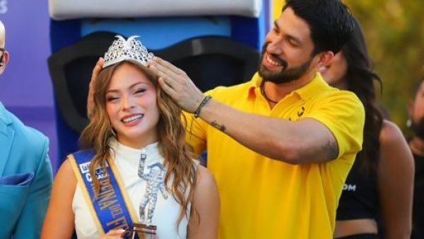 Las imágenes que dejó el piscinazo de Skarleth Labra como Reina de Viña 2026
