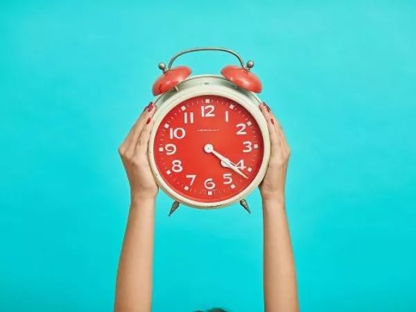 Cambio de hora: ¿hay que retrasar o adelantar el reloj?