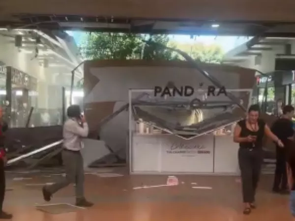 Caída de techo en Mall Portal Belloto deja tres personas lesionadas