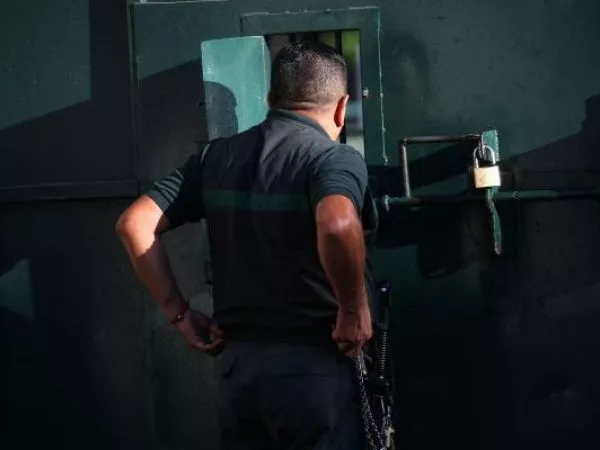 Investigan asesinato de reo al interior de la Complejo Penitenciario de Arica