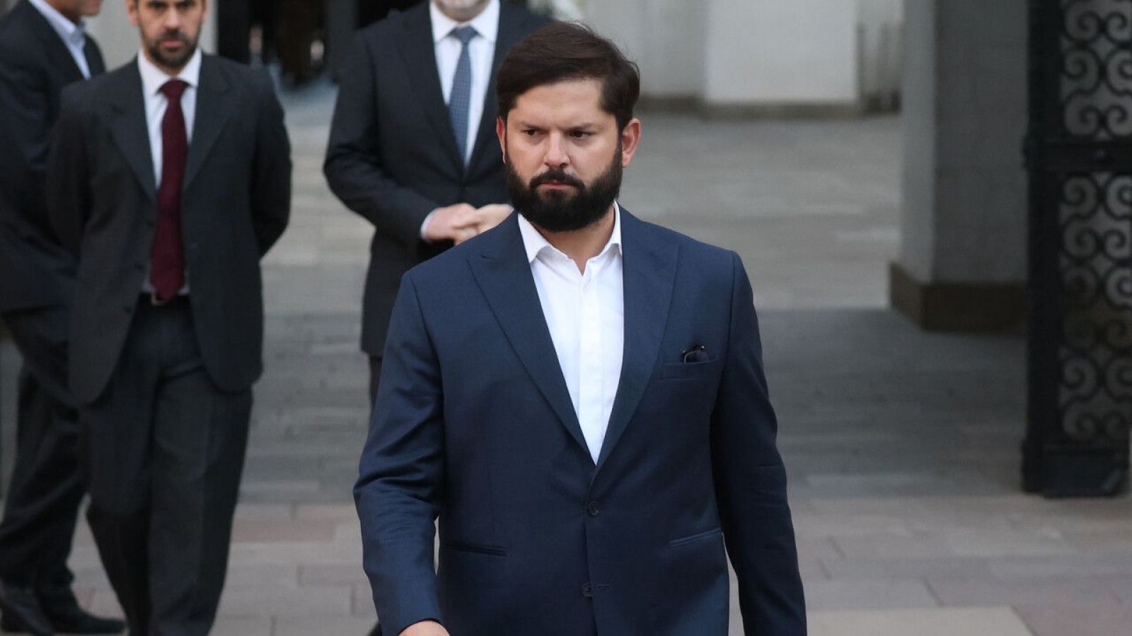 Acusó de "mentiras": "Cable Chino" genera quiebre entre Presidente Boric y José Antonio Kast

