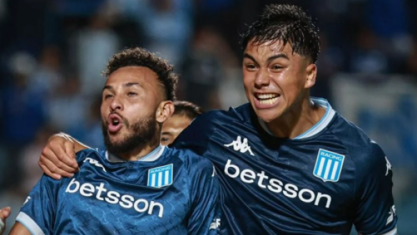 Fue elogiado: Damián Pizarro debutó en Racing con brillante asistencia
