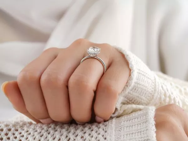 Imagen referencial anillo de compromiso