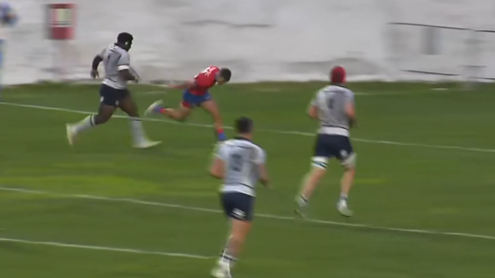 ¡Así se hace! Yoyo Fernández protagoniza try frente a Italia XV
