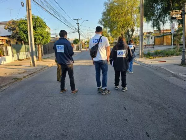 Hallan cadáver dentro de caja de cartón en camión de basura en Quinta Normal