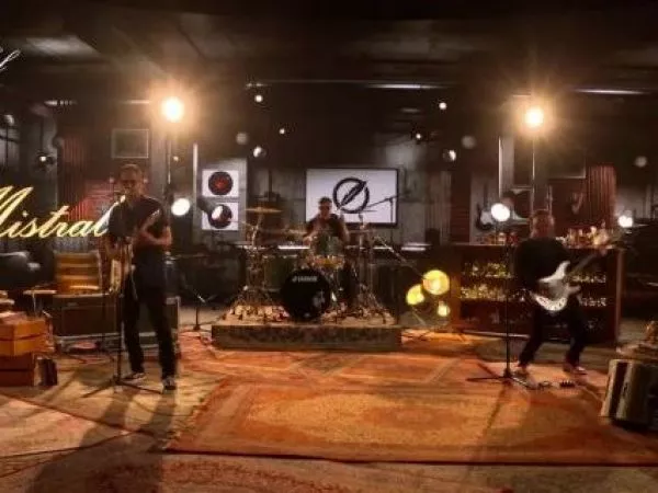 Gufi en Mistral Road To Lolla