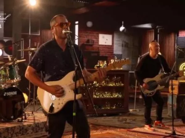 Gufi en Mistral Road To Lolla