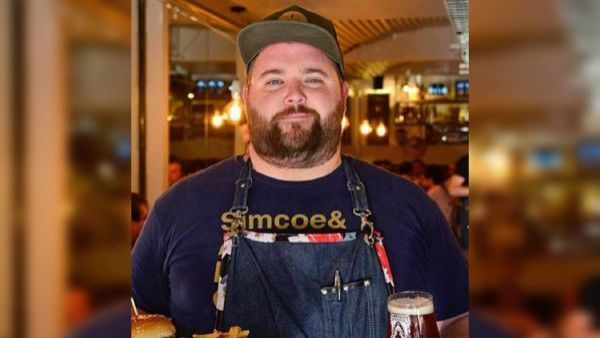 <p>Usuarios despiden en redes al fundador de El Honesto Mike tras tragedia de Algarrobo</p>Usuarios despiden en redes al fundador de El Honesto Mike tras tragedia de Algarrobo
