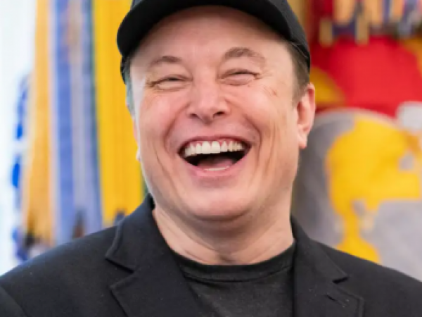 Musk duplica su fortuna y sigue como el más rico del mundo