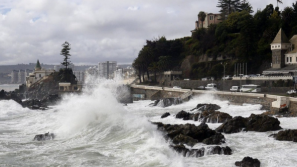 <p>Marejadas afectarán al litoral chileno: estas son las fechas y horarios del fenómeno</p>Marejadas afectarán al litoral chileno: estas son las fechas y horarios del fenómeno
