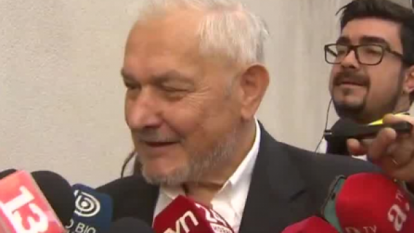 "Quiere que le prepare la carpa": Padre del Presidente Boric revela cómo serán las vacaciones de su hijo
