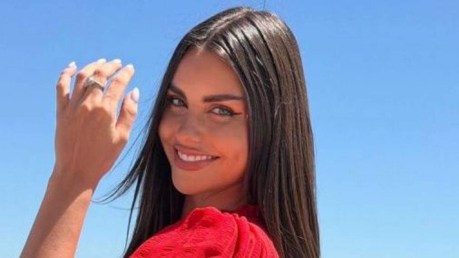 Emilia Dides revela su interés por dar el salto a la actuación