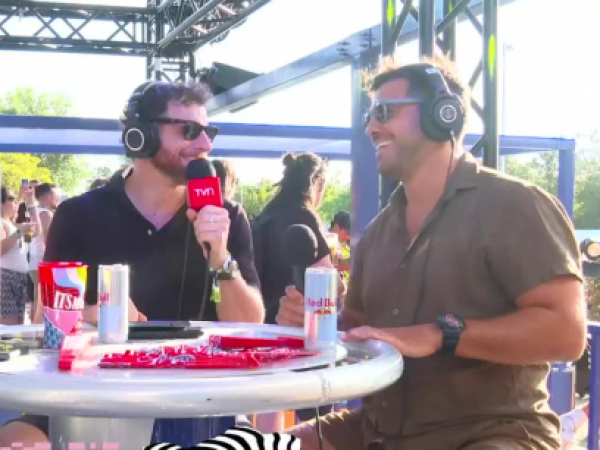 Simón Oliveros junto a Martina Orrego y Eyal Meyer