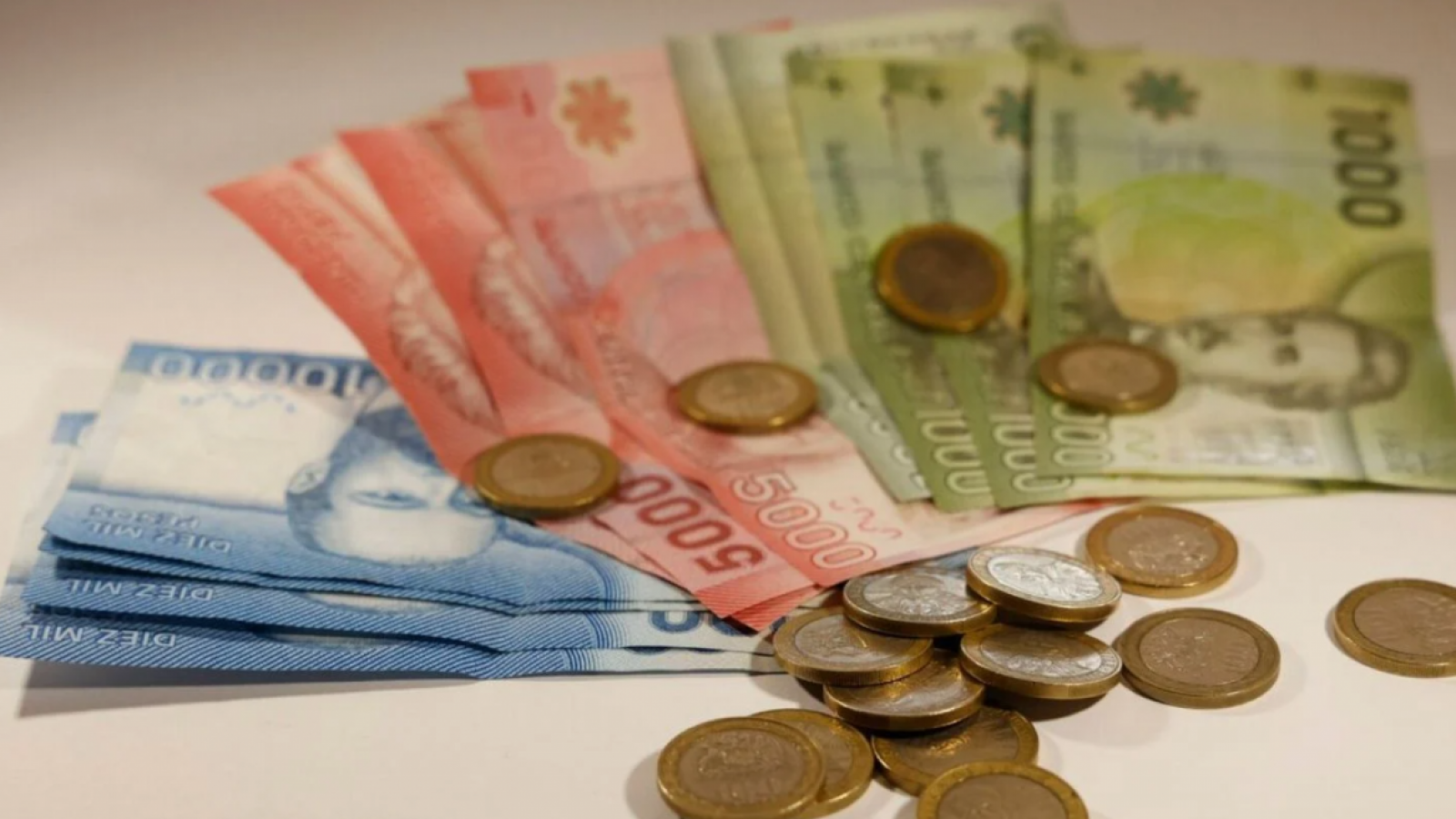 Comenzó el pago del Aporte Familiar Permanente 2026 al tercer grupo de familias beneficiadas