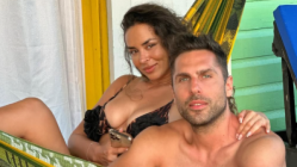 <p>"Ya es de nosotros": El nuevo hogar de Jhendelyn Núñez y su pareja</p>"Ya es de nosotros": El nuevo hogar de Jhendelyn Núñez y su pareja
