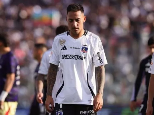Se lamenta Colo Colo: Javier Correa se lesionó y será baja al menos por un mes