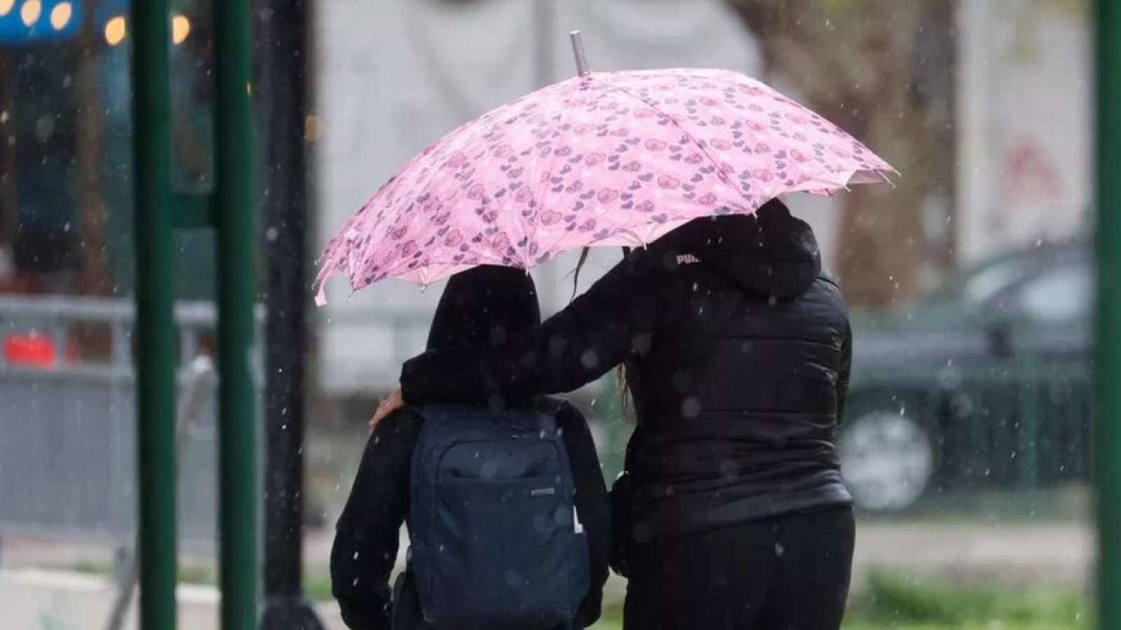 ¿Cuándo y dónde?: Revisa las comunas que tendrán lluvias en la RM
