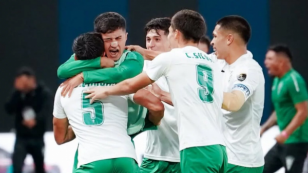 "Un balde de agua fría": La reacción de la prensa brasileña por el título de Wanderers ante Flamengo
