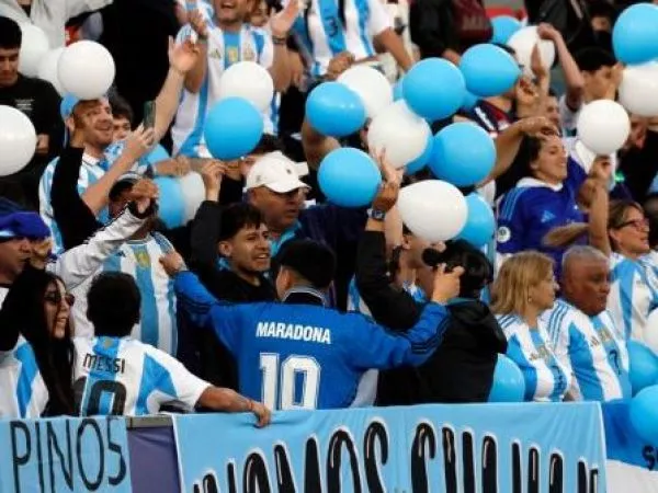 La hinchada de Argentina.