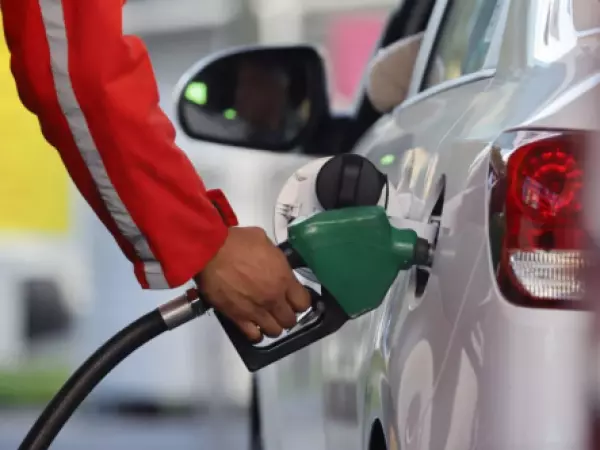 Chile se ubica entre los países con la bencina más costosa en Latinoamérica