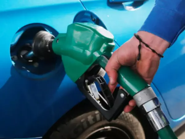 Gastó cerca de $1 millón: conductor llenó bidón con mil litros de diésel en Estación Central