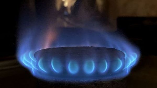 <p>Siguen las alzas: Abastible anuncia ajuste en precio del gas en torno al 10%</p>Siguen las alzas: Abastible anuncia ajuste en precio del gas en torno al 10%
