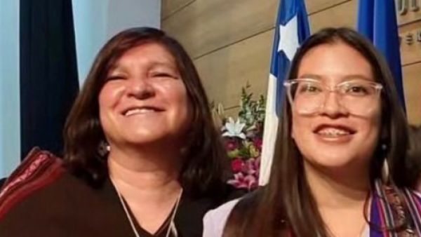 <p>"Su vocación fue más fuerte": El delicado estado de salud de funcionaria atacada por estudiante en Calama</p>"Su vocación fue más fuerte": El delicado estado de salud de funcionaria atacada por estudiante en Calama
