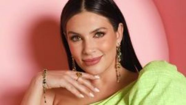 <p>La lucha de Eugenia Lemos por bajar los kilos del embarazo tras ser mamá a los 40</p>La lucha de Eugenia Lemos por bajar los kilos del embarazo tras ser mamá a los 40
