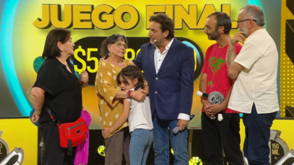 <p>¡Ahora Caigo! celebró 600 capítulos entregando un premio récord</p>¡Ahora Caigo! celebró 600 capítulos entregando un premio récord
