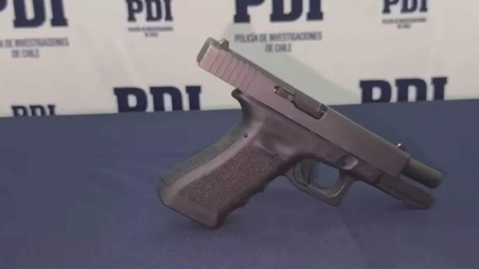 <p>Detienen a escolar en Rancagua tras hallazgo de arma y munición</p>
