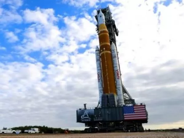El cohete Orión de la misión Artemis II de la Nasa.