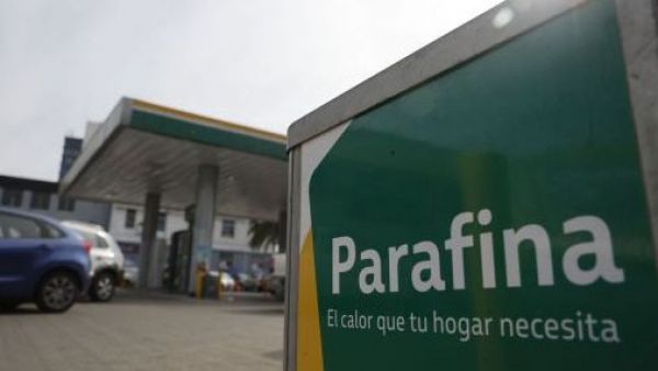 <p>Gobierno anuncia que la parafina bajará su precio este jueves</p>Un alivio para el bolsillo: Gobierno anuncia que la parafina bajará su precio este jueves
