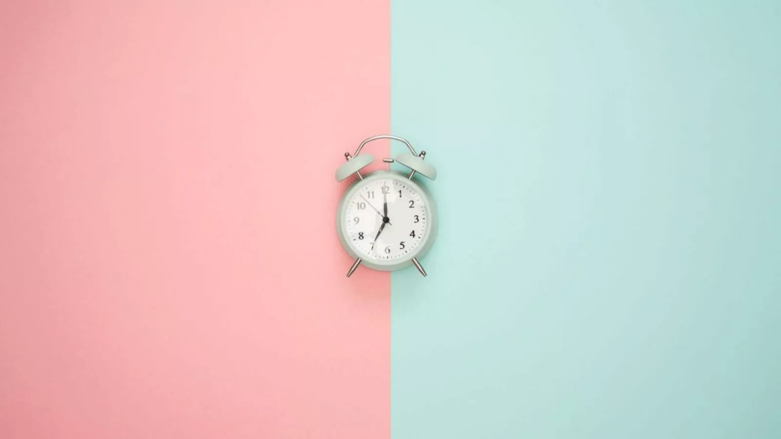 Cambio de hora: especialistas alertan impacto en apetito, ánimo y sueño