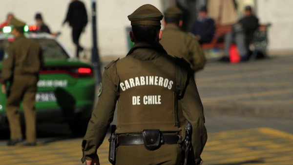 <p>Dos carabineros detenidos por presunto abuso sexual en comisaría de Valparaíso</p>Dos carabineros detenidos por presunto abuso sexual en comisaría de Valparaíso
