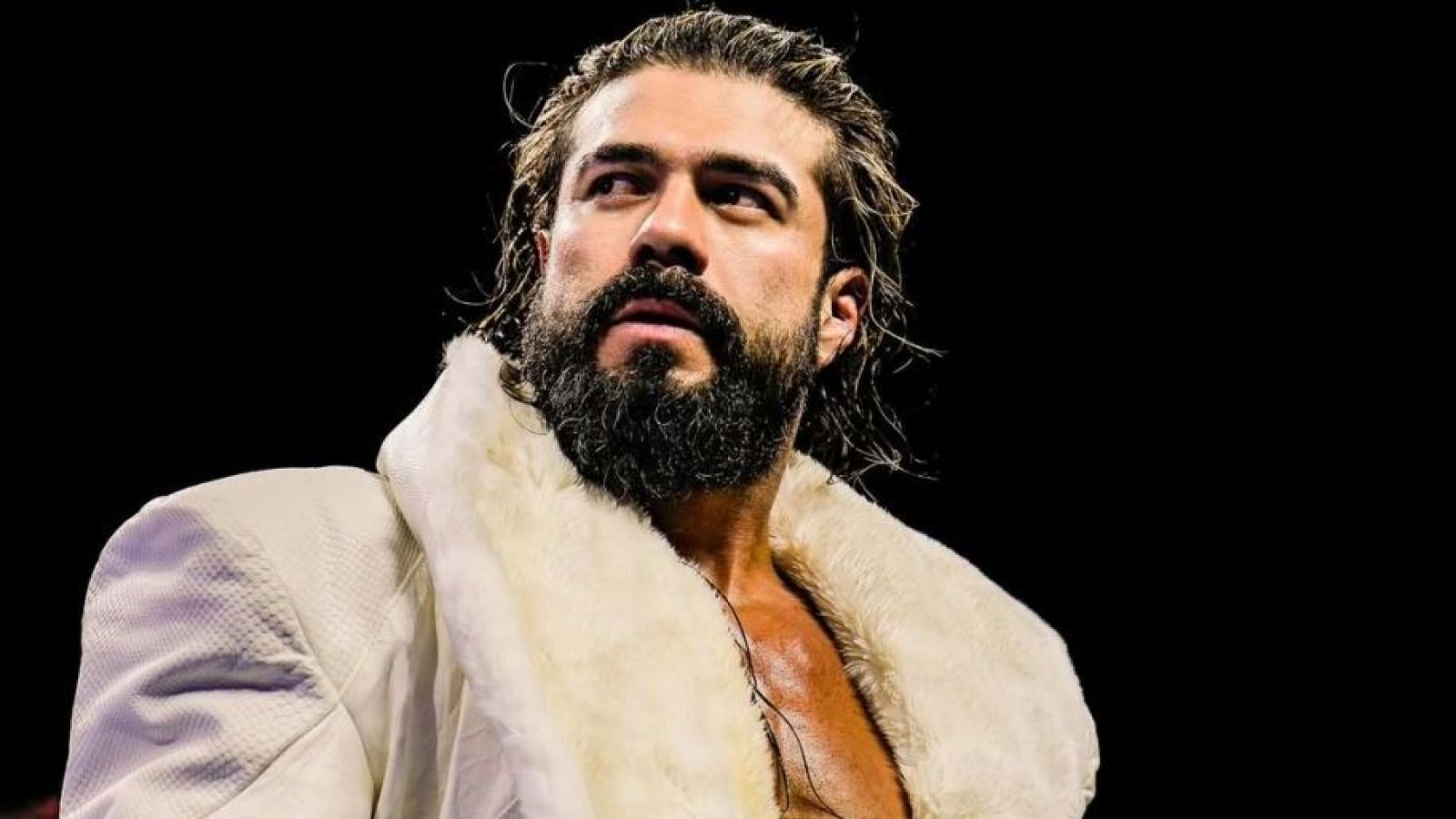 Figura de AEW vuelve a Chile: Andrade El Ídolo confirma show en mayo
