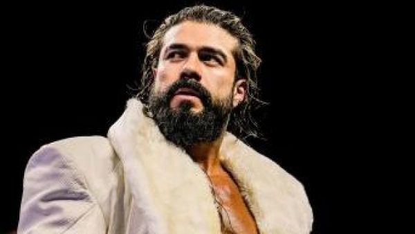 Figura de AEW vuelve a Chile: Andrade El Ídolo confirma show en mayo
