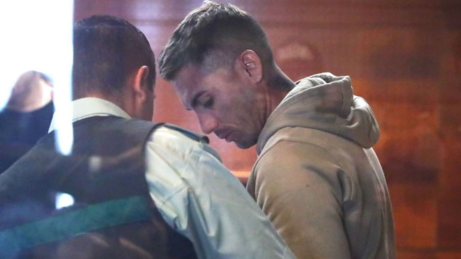 <p>Complicado escenario para Jean Paul Pineda: tribunal ordena arresto domiciliario nocturno</p>
