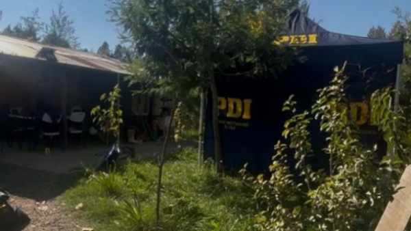 <p>Más de 40 puñaladas: matan a adulto mayor recién dado de alta</p>Más de 40 puñaladas: matan a adulto mayor recién dado de alta en Talca
