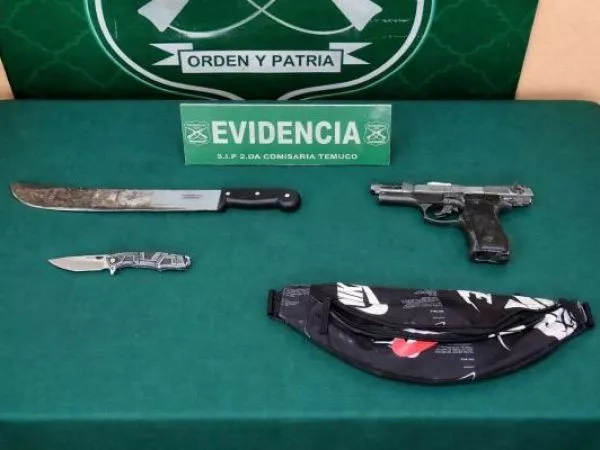 Carabineros captura a tres menores que irrumpieron con armas en liceo de Temuco
