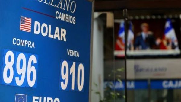 <p>Dólar registra retroceso de $30 tras acuerdo de alto al fuego en Medio Oriente</p>Dólar registra retroceso de $30 tras acuerdo de alto al fuego en Medio Oriente
