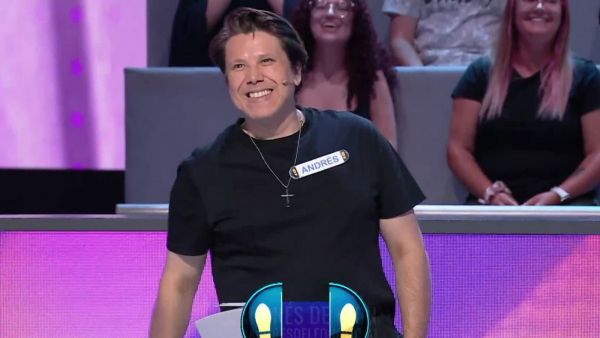 "Para sonreír...": Andrés de León nos sorprende con la canción del momento