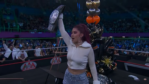 De la mano de Undertaker: La Catalina aterriza en la división latina de WWE con debut triunfal en AAA
