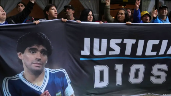 <p>Comienza el nuevo juicio sobre la muerte de Maradona</p>Comienza el nuevo juicio sobre la muerte de Maradona
