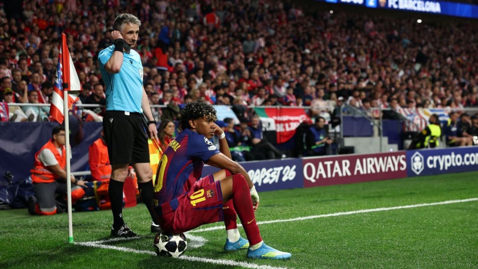 "¿Qué coño hace?": La imagen que generó ola de comentarios en partido Atlético de Madrid vs. Barcelona
