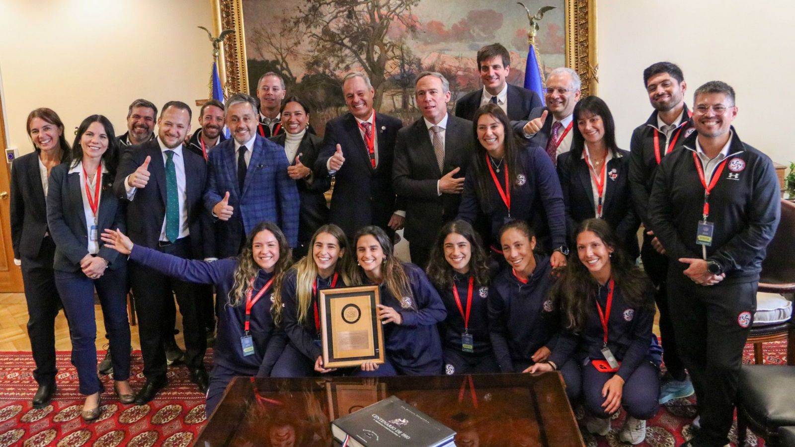 Cámara de Diputados rinde homenaje a las Diablas tras clasificar al Mundial 2026
