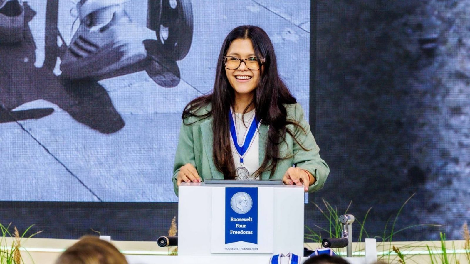Fue embajadora de la Teletón: Isidora Uribe recibe importante reconocimiento internacional por su aporte a la inclusión
