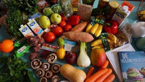 Golpe al bolsillo: canasta básica supera los $90.000 y estos alimentos subieron
